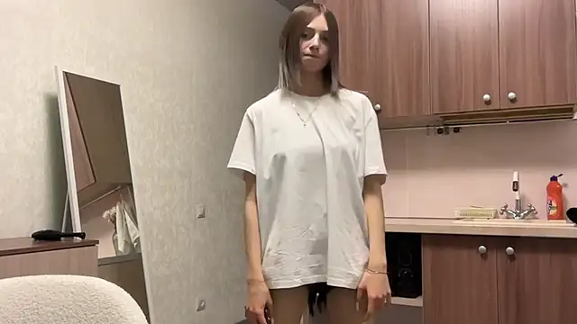 AidaGloshen online show from October 24, 6:51 pm