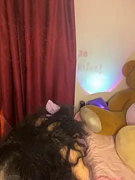 wetbyAlice online show from March 8, 11:30 pm