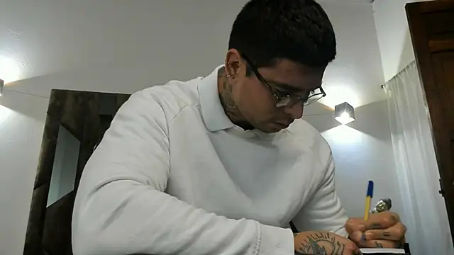 MATEO DILUCA online show from November 26, 10:04 am