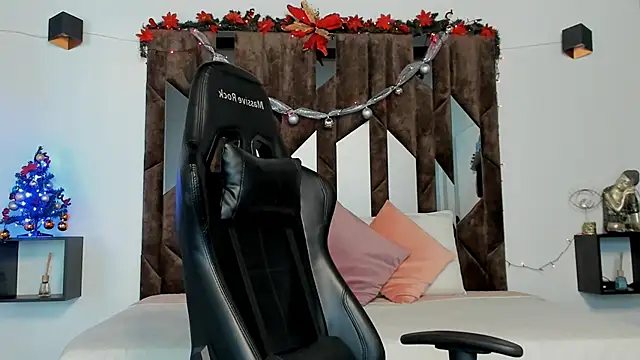 MATEO DILUCA online show from December 16, 7:40 pm