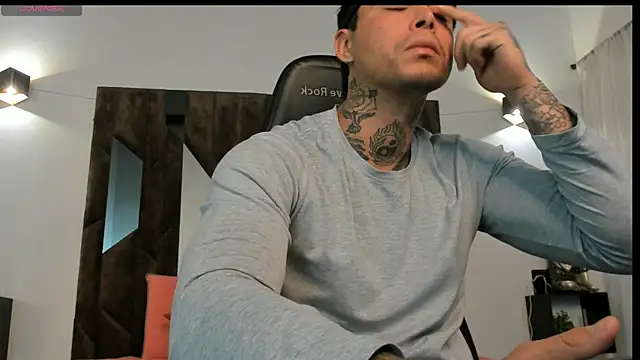 MATEO DILUCA online show from November 5, 10:18 am