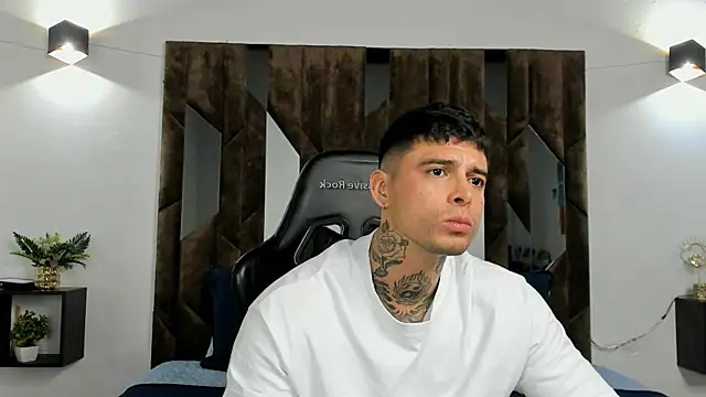 MATEO DILUCA online show from January 8, 9:10 pm