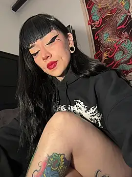 Snapshot of NinaHex chatting on November 24, 1:33 pm NinaHex online show from November 24, 1:33 pm