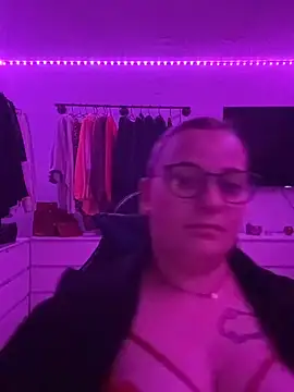 Aksinja05 online show from November 5, 6:11 pm