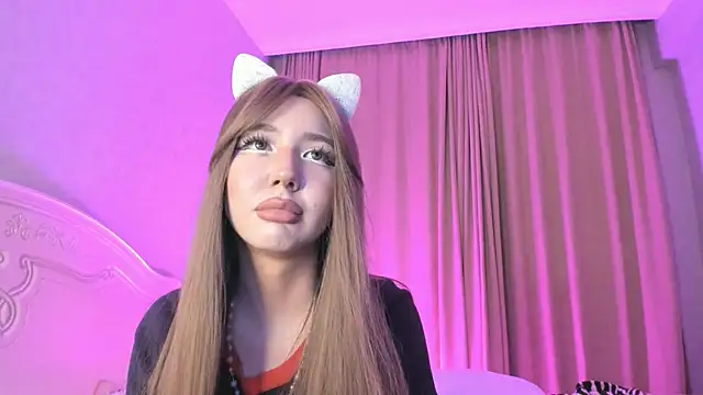 Snapshot of sweetmikasa chatting on November 9, 5:50 pm sweetmikasa online show from November 9, 5:50 pm