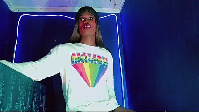 Snapshot of Kloe_cardashan chatting on November 17, 6:39 am Kloe cardashan online show from November 17, 6:39 am