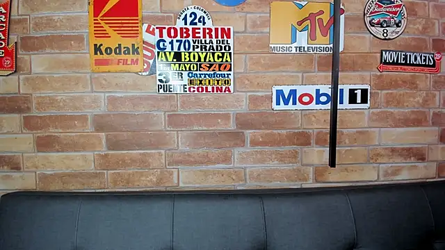 foxy sharlotte online show from April 3, 6:14 pm