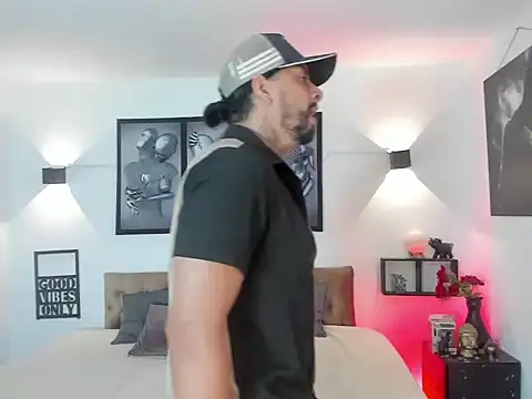 christopher palmerjs online show from January 13, 8:46 pm