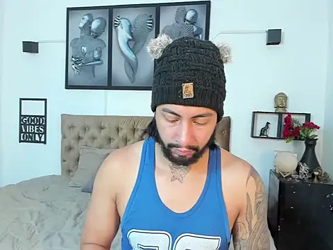 christopher palmerjs online show from December 17, 5:51 pm