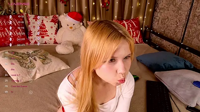 VivieSunn online show from December 21, 3:57 pm