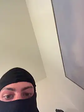 slimshadypt2 online show from April 29, 9:10 pm