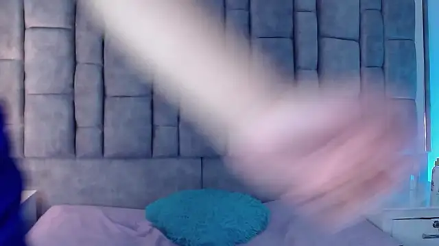 Soulmatesx online show from November 11, 8:36 pm