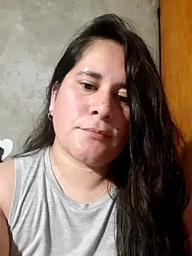 Snapshot of Clara_Arg chatting on December 3, 2:01 am Clara Arg online show from December 3, 2:01 am