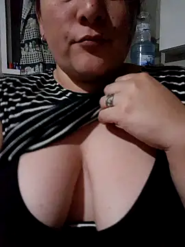 Snapshot of Clara_Arg chatting on November 23, 2:10 am Clara Arg online show from November 23, 2:10 am