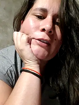 Snapshot of Clara_Arg chatting on November 24, 2:22 am Clara Arg online show from November 24, 2:22 am