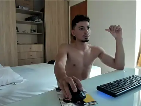 bbenboxer online show from November 17, 7:40 pm