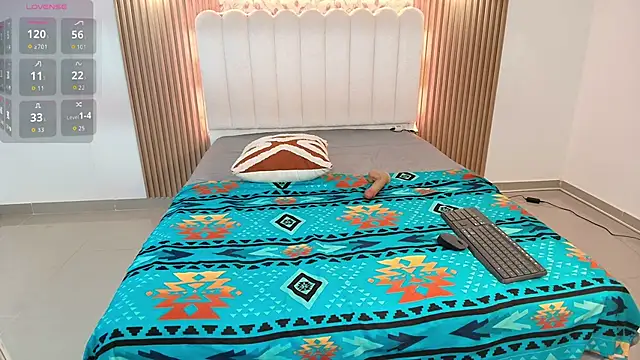 Lina arabiann online show from November 28, 1:22 pm