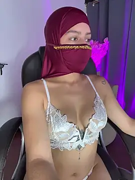 Snapshot of shaima__ chatting on June 16, 6:52 pm shaima online show from June 16, 6:52 pm