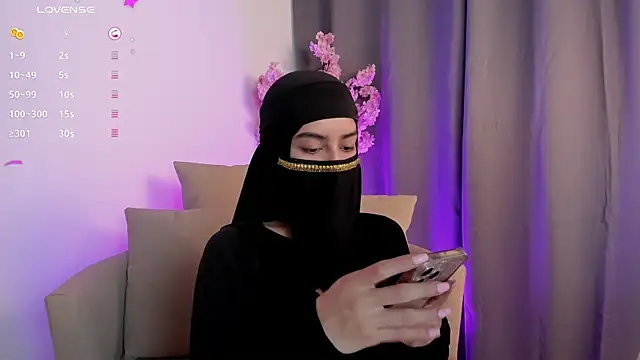 shaima   online show from April 8, 8:21 pm