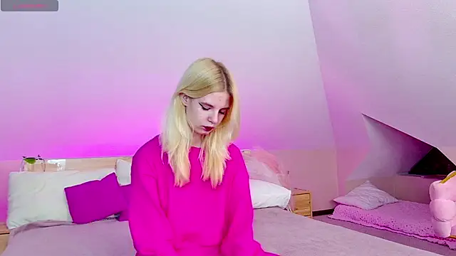 Erica Elnak online show from October 26, 4:18 pm