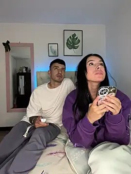 Snapshot of BIJOU_SECRET chatting on February 15, 4:02 am BIJOU SECRET online show from February 15, 4:02 am