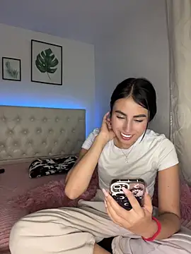 BIJOU SECRET online show from May 20, 4:42 am