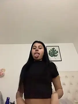 Snapshot of BIJOU_SECRET chatting on December 23, 4:45 am BIJOU SECRET online show from December 23, 4:45 am