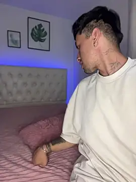 BIJOU SECRET online show from July 16, 3:36 am
