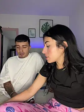 Snapshot of BIJOU_SECRET chatting on February 21, 2:35 am BIJOU SECRET online show from February 21, 2:35 am