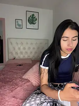 BIJOU SECRET online show from April 24, 3:30 am