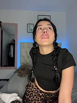 Snapshot of BIJOU_SECRET chatting on February 10, 5:06 am BIJOU SECRET online show from February 10, 5:06 am