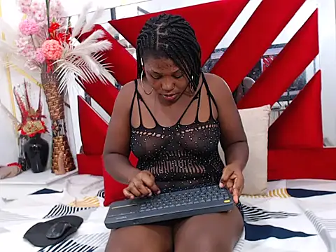 Snapshot of MarilinMowss chatting on October 27, 2:07 pm MarilinMowss online show from October 27, 2:07 pm