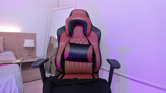 whisper nova online show from February 7, 5:04 am