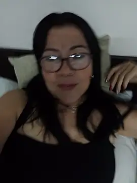 laliItaclark online show from February 9, 2:37 pm