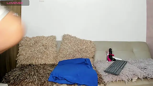 Snapshot of laliItaclark chatting on November 14, 12:20 pm laliItaclark online show from November 14, 12:20 pm