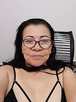 Snapshot of laliItaclark chatting on July 10, 1:11 pm laliItaclark online show from July 10, 1:11 pm