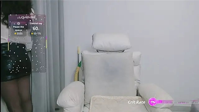 Snapshot of judyli chatting on December 15, 12:00 pm judyli online show from December 15, 12:00 pm