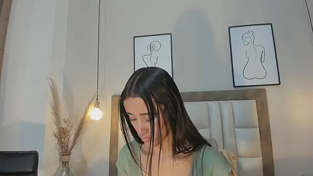 KeimyWilde online show from November 18, 6:00 pm