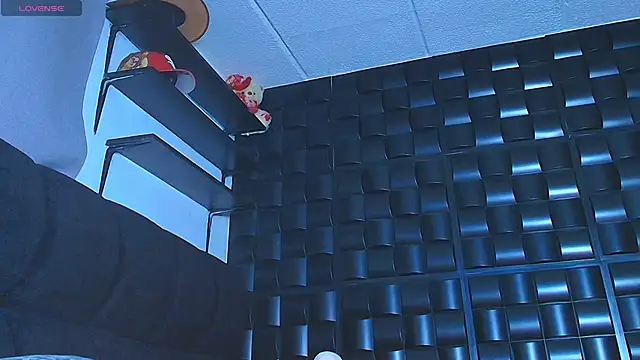 Snapshot of Kesha_rosse_ chatting on January 7, 7:46 am Kesha rosse online show from January 7, 7:46 am