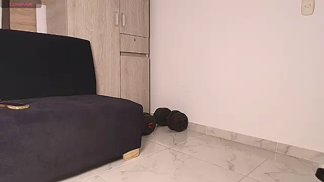 Kesha rosse  online show from March 4, 5:15 am