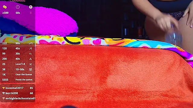 Snapshot of Kesha_rosse_ chatting on November 27, 6:58 am Kesha rosse online show from November 27, 6:58 am