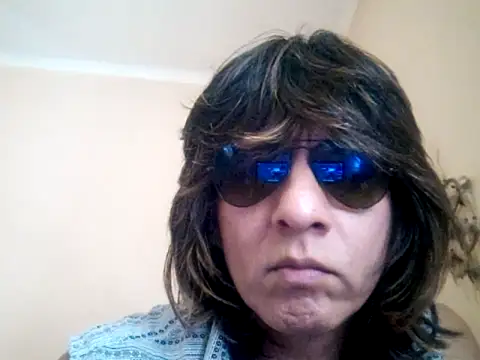 Snapshot of Robbie_78 chatting on March 9, 5:38 pm Robbie 78 online show from March 9, 5:38 pm