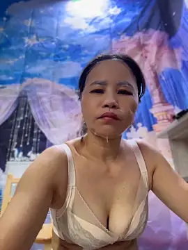 Zuzu-6 online show from May 27, 12:31 am