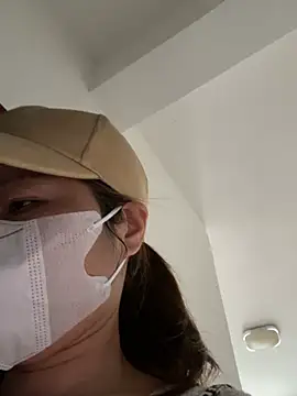 Zuzu-6 online show from May 20, 11:57 pm