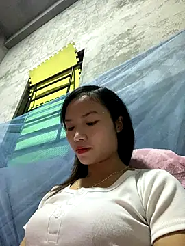 Snapshot of Yunzang chatting on November 4, 12:14 am Yunzang online show from November 4, 12:14 am