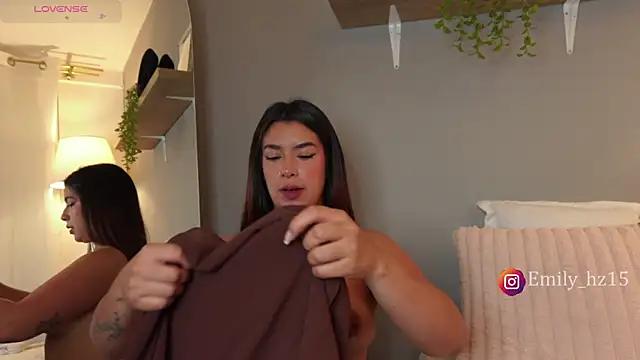 Missemily 11 online show from March 25, 9:52 am