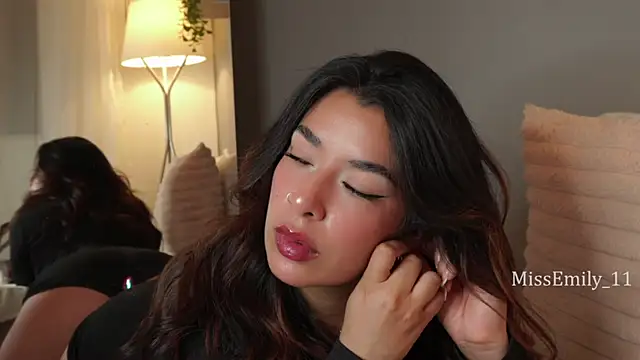 Missemily 11 online show from March 30, 10:17 am