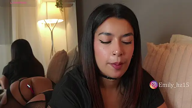 Snapshot of Missemily_11 chatting on May 19, 10:00 am Missemily 11 online show from May 19, 10:00 am