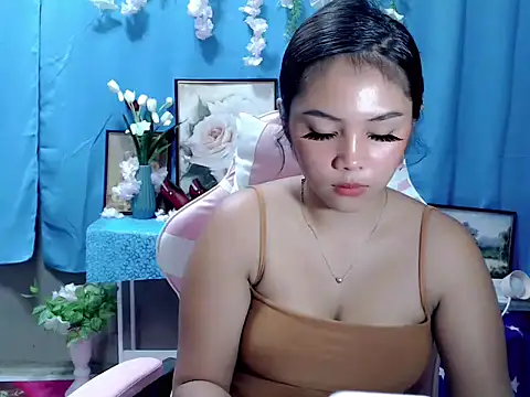 Snapshot of Mia_Cally chatting on November 6, 2:37 am Mia Cally online show from November 6, 2:37 am