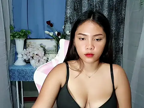 Snapshot of Mia_Cally chatting on November 25, 11:37 pm Mia Cally online show from November 25, 11:37 pm